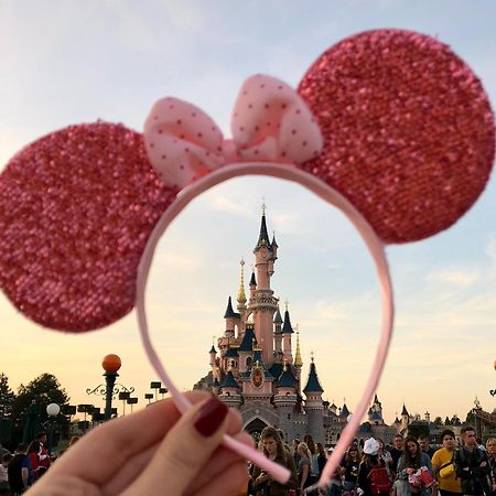 Appartamento Le Familial - Disneyland, Parking Gratuit Montry Esterno foto